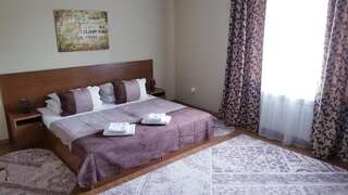 Апарт-отели Chernivtsi Apartments Черновцы Апартаменты (для 3 взрослых)-6