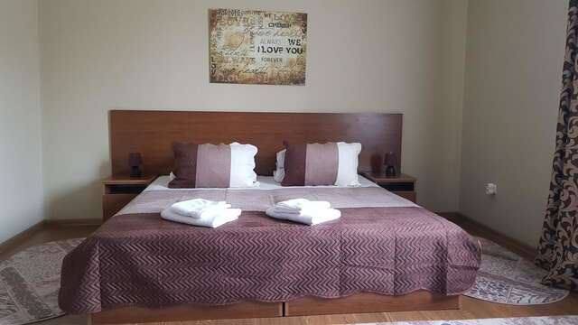 Апарт-отели Chernivtsi Apartments Черновцы-16